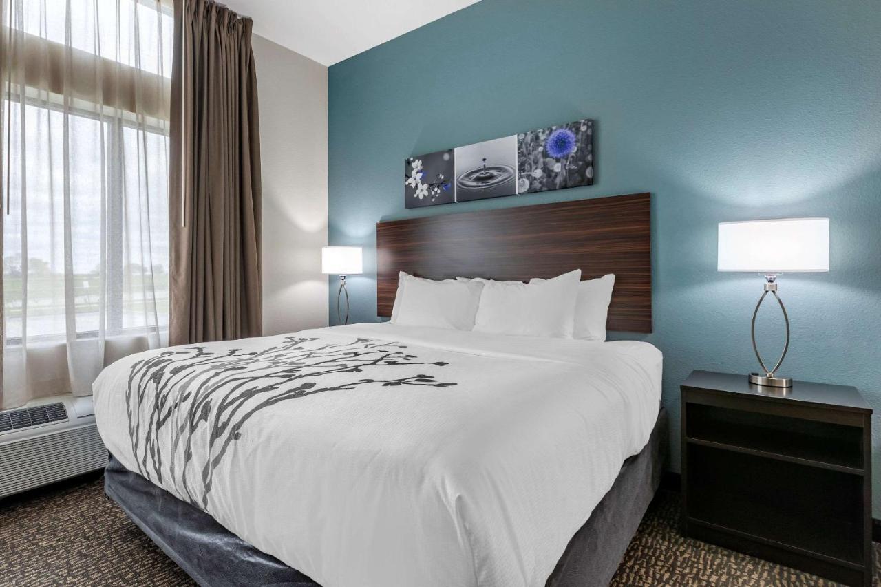 Sleep Inn Waukee-West Des Moines Bagian luar foto