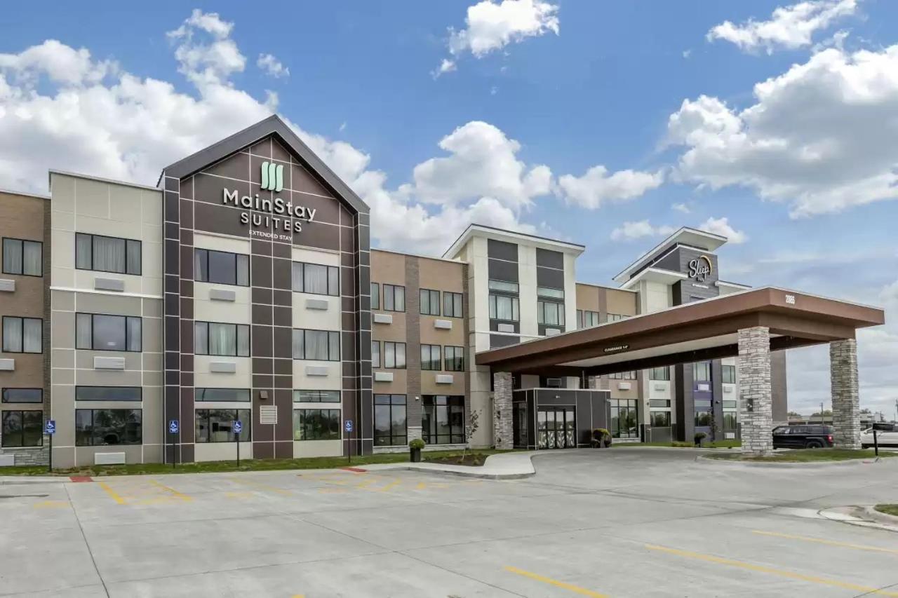 Sleep Inn Waukee-West Des Moines Bagian luar foto